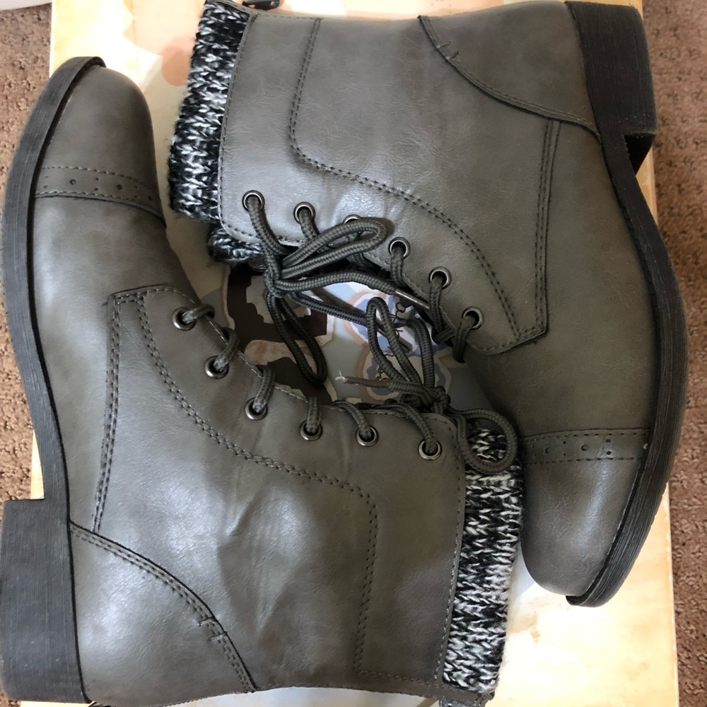 Mudd Combat Boots